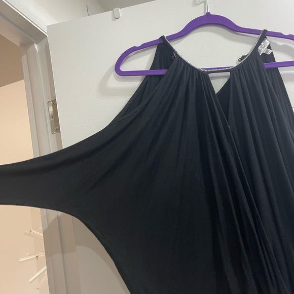 JL Cold shoulder in black Size S very soft fabric worn once only - Picture 2 of 4